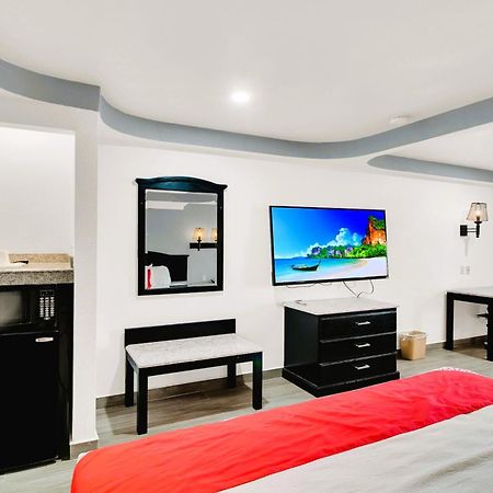 Three Rivers Executive Inn & Suites By Oyo エクステリア 写真