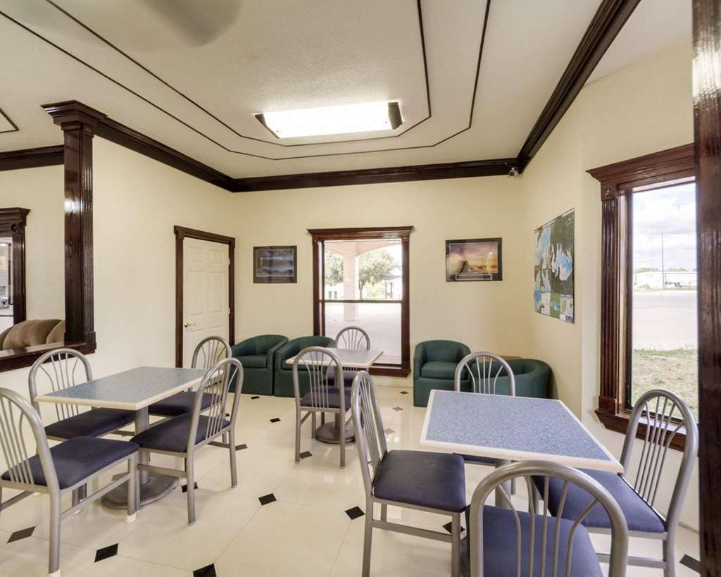 Three Rivers Executive Inn & Suites By Oyo レストラン 写真